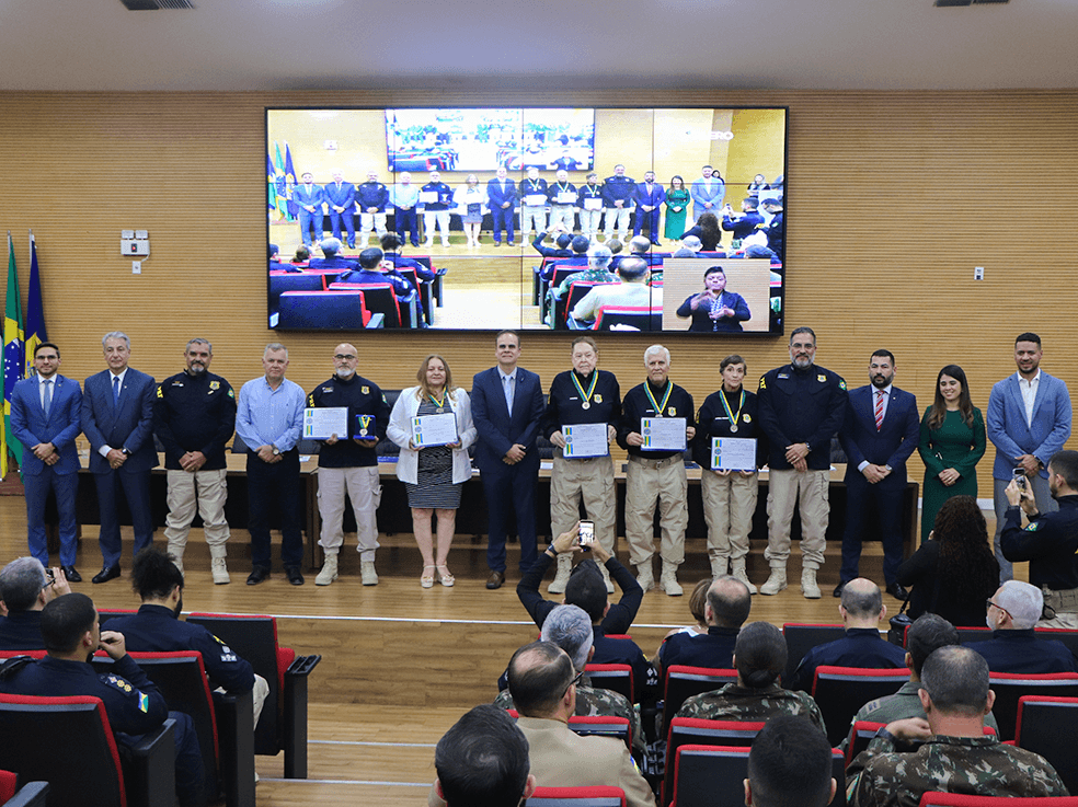 16.04 – 50 anos PRF 3